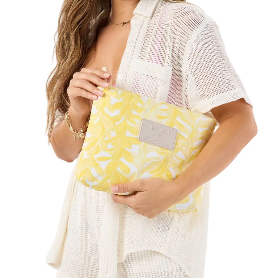ALOHA LEI STAND MID POUCH YELLOWS