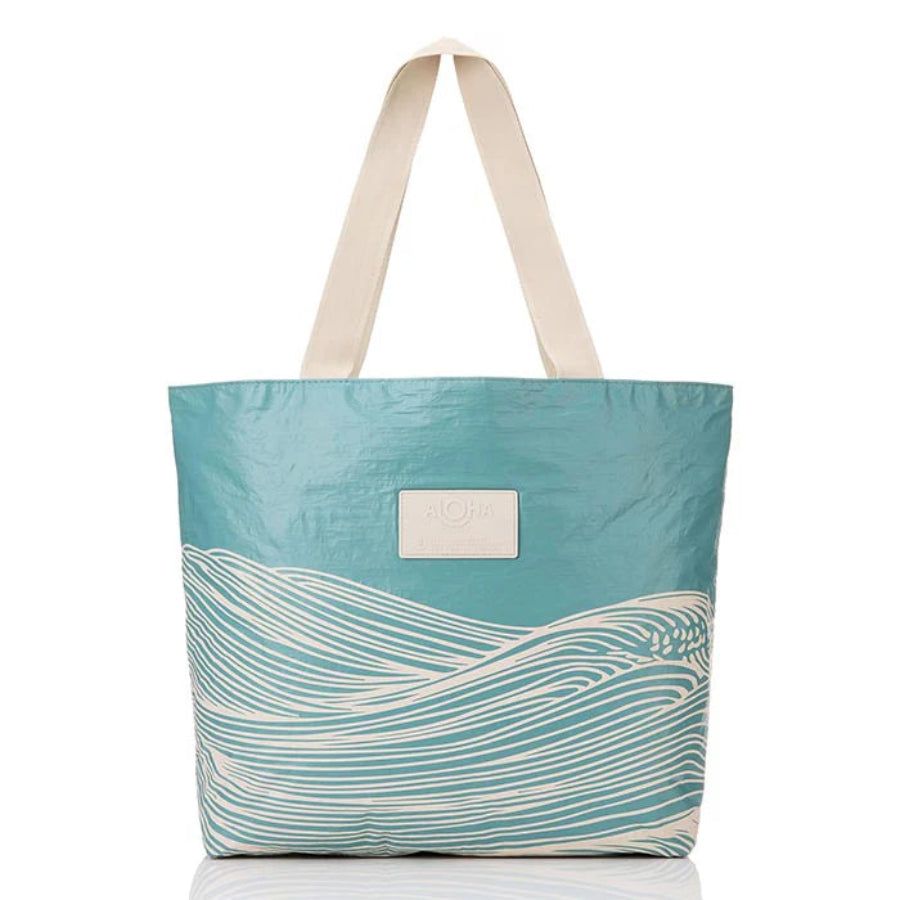 ALOHA SEA DAY TRIPPER TOTE TIDE ON SANDSTONE