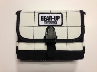 Gear Up Surfcasting Eel Pouch