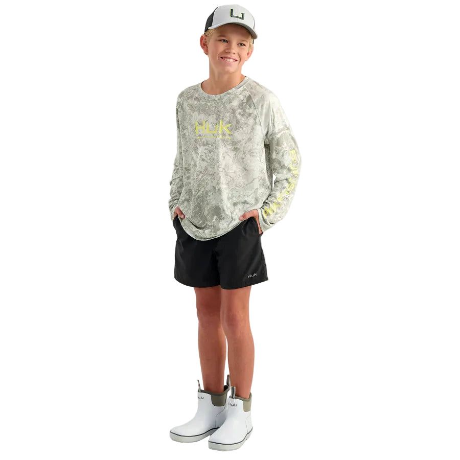 HUK KIDS MOSSY OAK PURSUIT PERFORMANCE CREW SHIRT