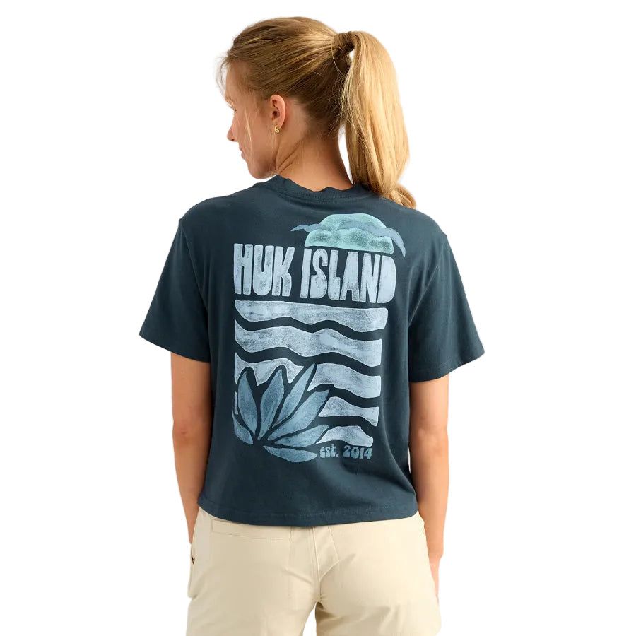 HUK WOMEN'S LOCAL POCKET TEE