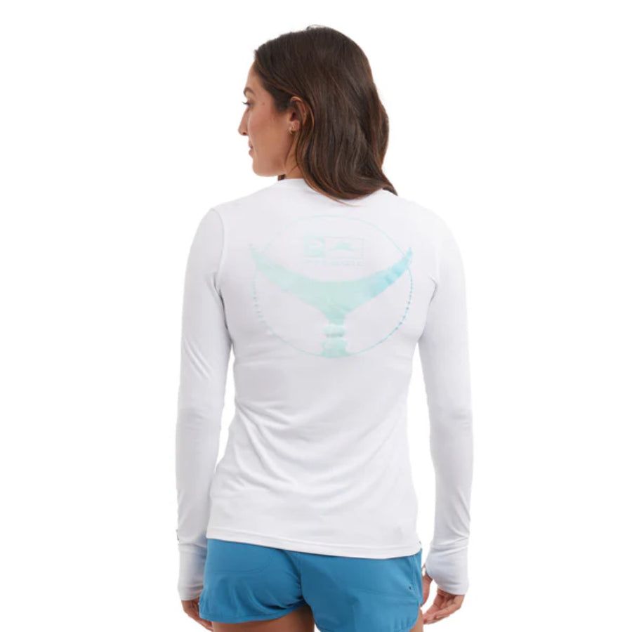 PELAGIC WOMEN'S AQUATEK TAILS UP FISHING SHIRT