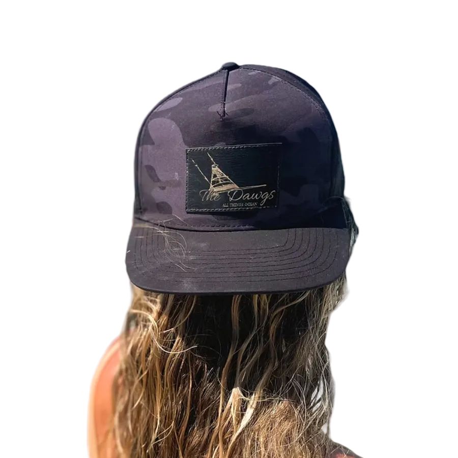 SALTY DAWGS SPORTY SNAPBACK HAT