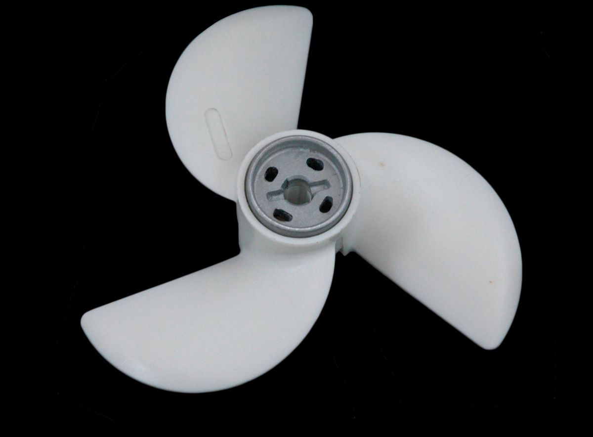 Plastic Propeller - 3 Blade - 11.75 Dia - 9.25 Pitch - RH Rotation